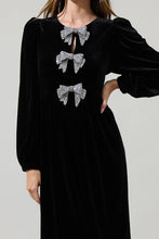 Load image into Gallery viewer, Jena Glow Bow Velvet Midi Dress: Black