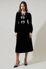 Load image into Gallery viewer, Jena Glow Bow Velvet Midi Dress: Black