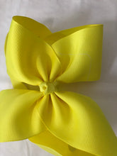 Load image into Gallery viewer, Oversize Bow Satin Headband