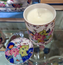 Load image into Gallery viewer, Tobacco Leaf Lidded Soy candle-lightly scented
