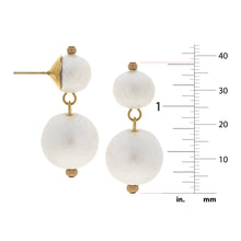 Load image into Gallery viewer, Gold Cab Cotton Pearl Earrings
