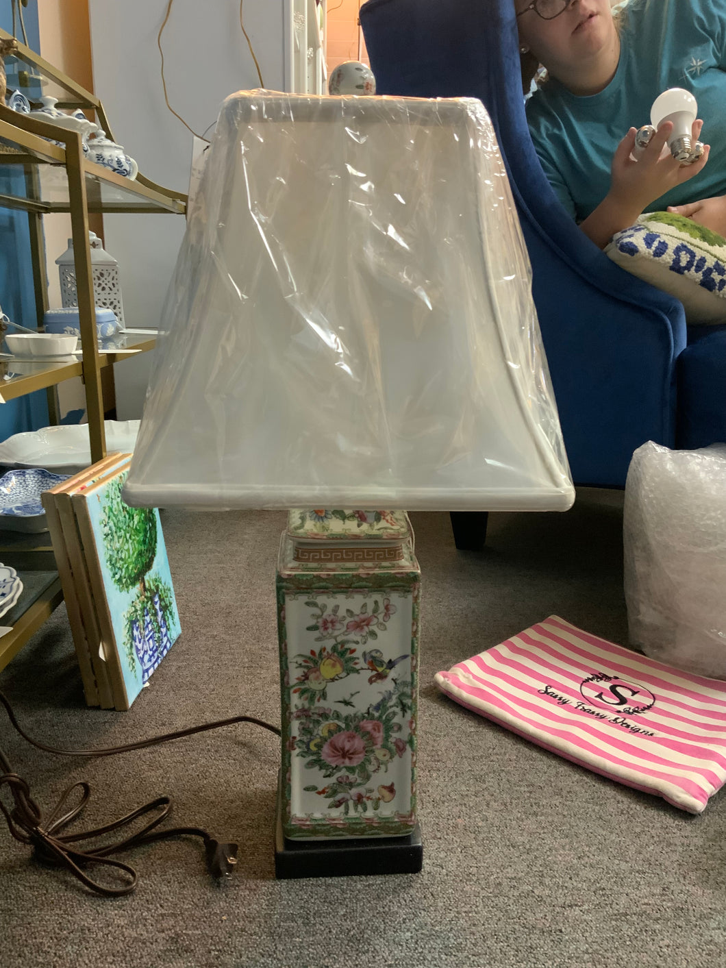 LpXGC0811N Rose Canton  Square Lamp 25 inches tall