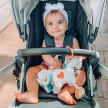 Load image into Gallery viewer, Itzy Friends Link &amp; Love™ Activity Plush with Teether Toy: Unicorn
