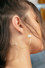 Load image into Gallery viewer, Double Pearl Hoop Earring: GD/PRL
