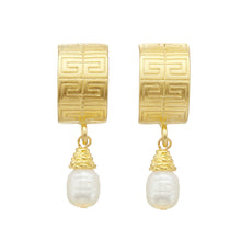 Load image into Gallery viewer, Guest Pearl Drop Earrings
