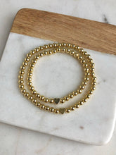 Load image into Gallery viewer, Tiny Heart adult bracelet gold
