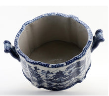Load image into Gallery viewer, Blue Willow oval Planter

