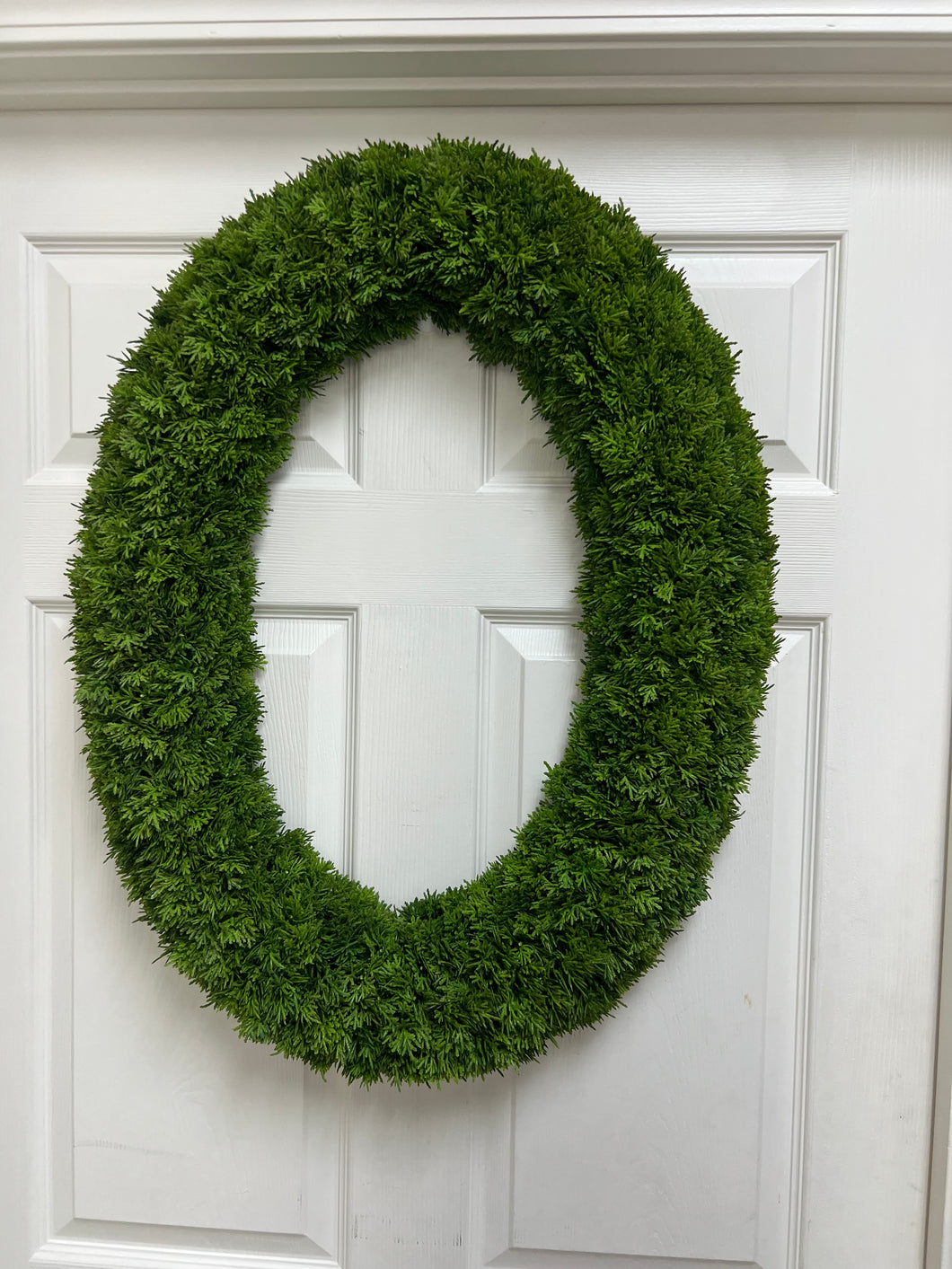 30.5 Inch Cedar Wreath with bow