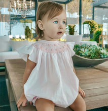 Load image into Gallery viewer, white Pearl Flower Fly Sleeve Bubble by Feltman Bros.
