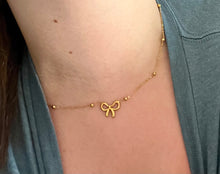 Load image into Gallery viewer, LDC Bowknot Pendant Choker Necklace: Gold
