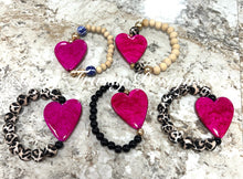 Load image into Gallery viewer, Handmade Heart bracelet
