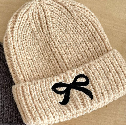 Children's bow embroidered knitted hat bow beanie: Beige