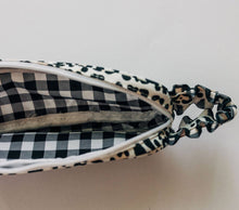 Load image into Gallery viewer, Leopard Pencil Case
