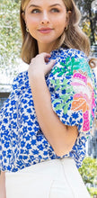 Load image into Gallery viewer, Embroidered Sleeve Flower Print top
