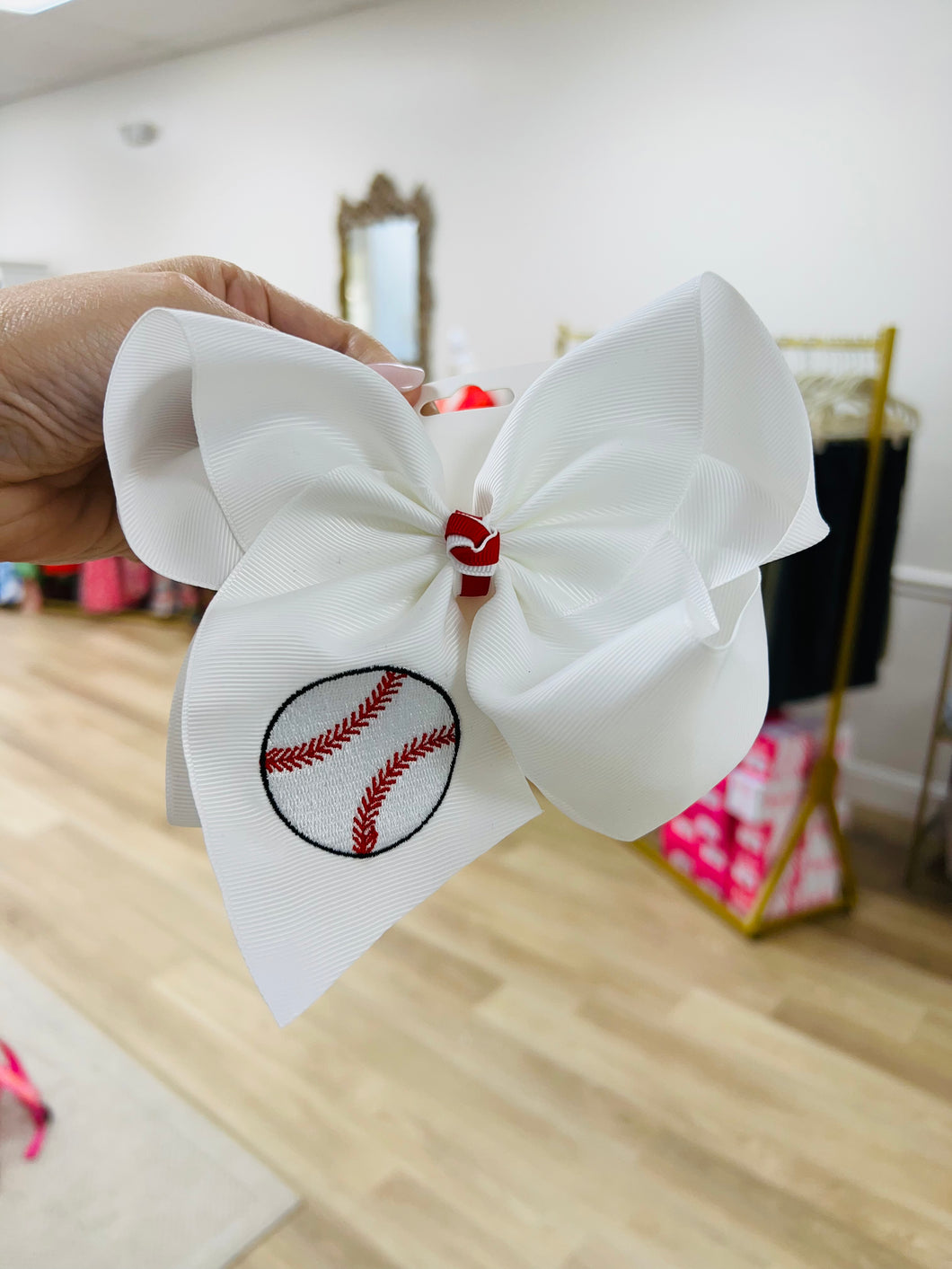 Baseball bow