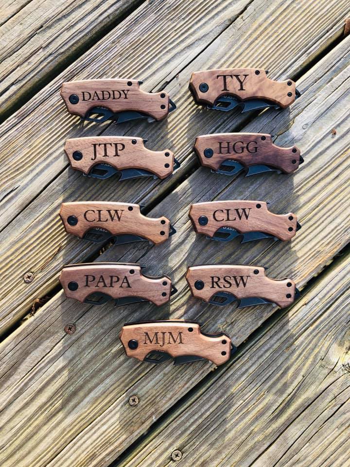 Mossy Oak Knife with engrave