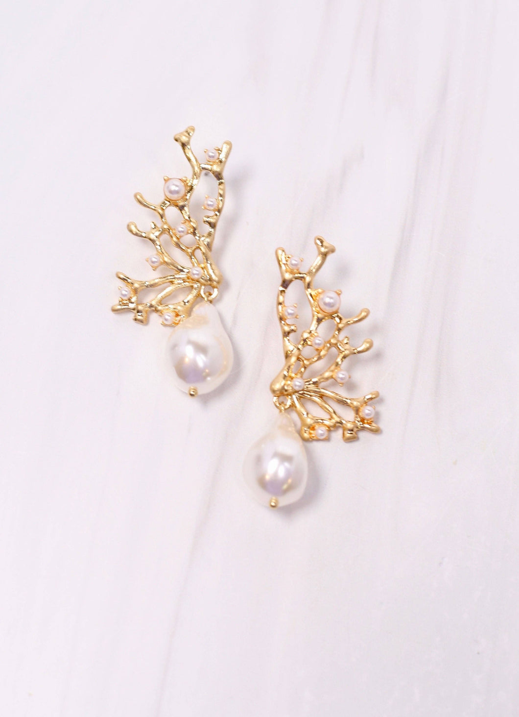 Delvan Coral Reef Pearl Earring GOLD: Default