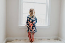 Load image into Gallery viewer, Navy Coral Set
