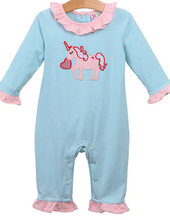 Load image into Gallery viewer, Unicorn Heart Applique
