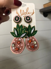 Load image into Gallery viewer, Pineapple Seed bead earrings

