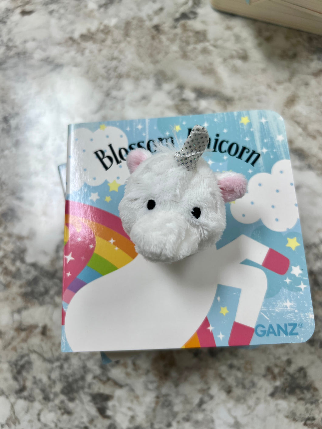 Blossom Unicorn finger puppet book