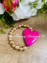 Load image into Gallery viewer, Handmade Heart bracelet
