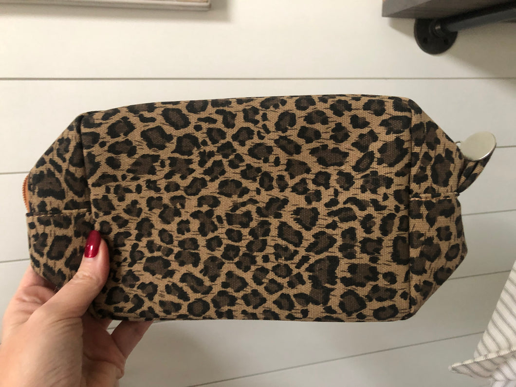 Leopard cosmetic bag